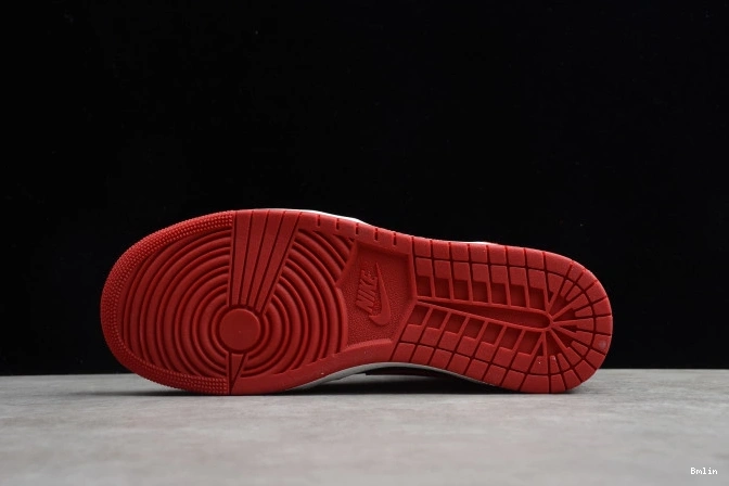 Bmlin Varsity 85 Red Jordan Air 1 High BQ4422-600 0815